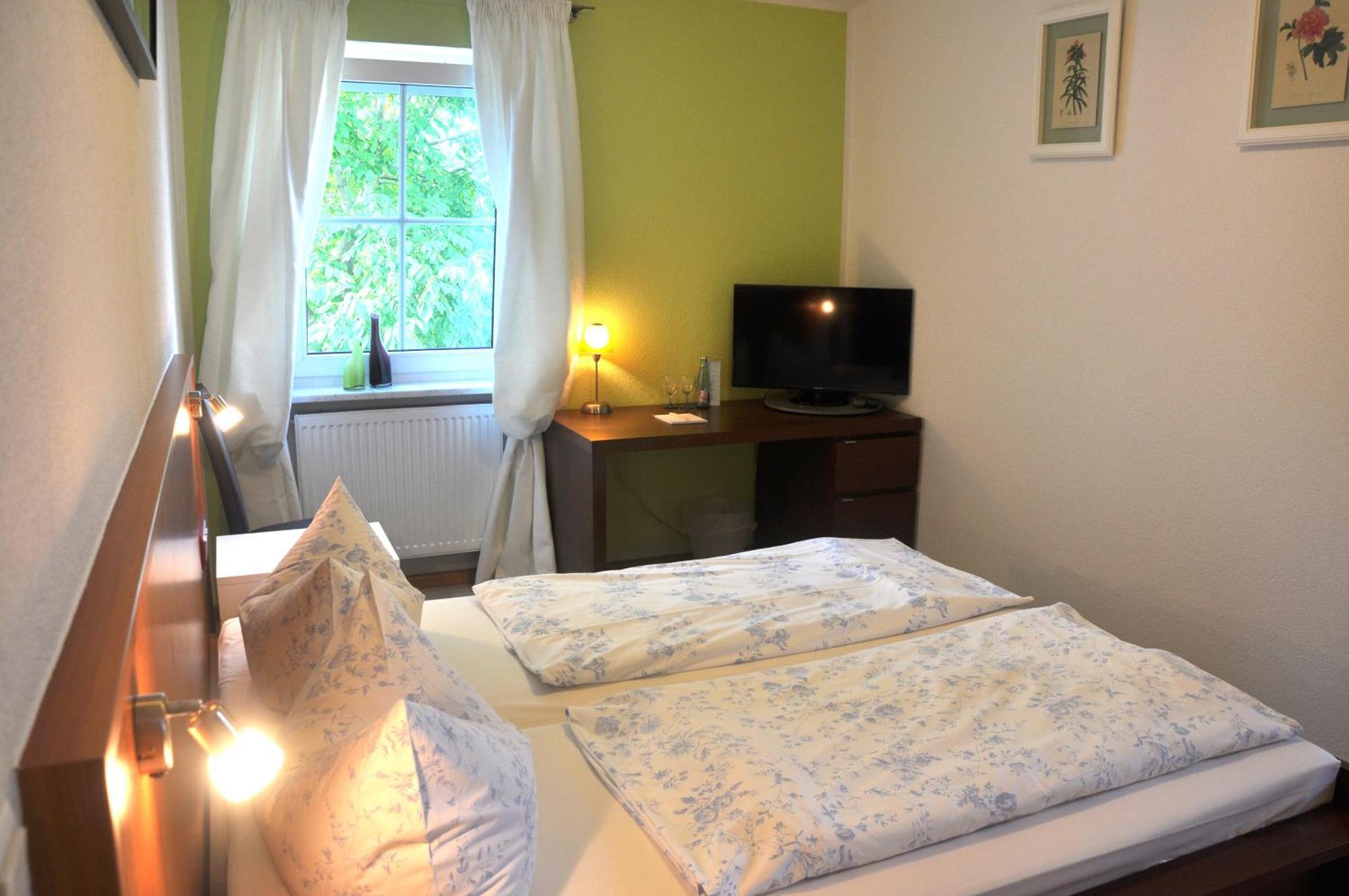 Hotel Muehleinsel Kenzingen Room photo